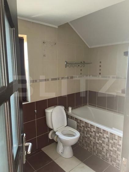 Spațiu comercial, de 190.39999389648 mp, în Central