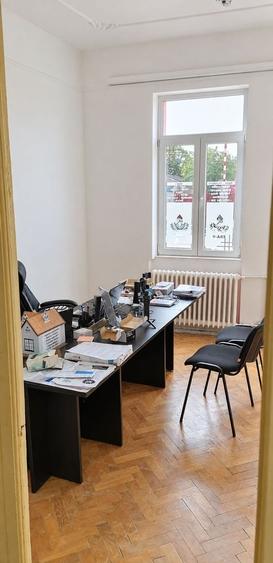 Apartament cu 2 camere nedecomandat în Ultracentral