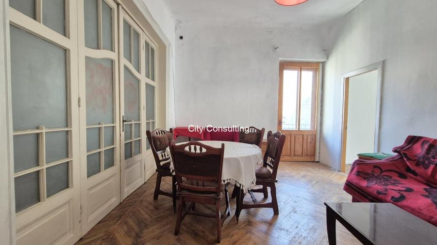 Apartament cu 4 camere în Cișmigiu