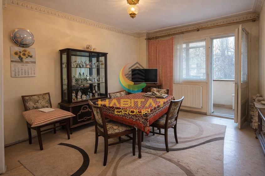 Apartament cu 3 camere decomandat în Alexandru Obregia