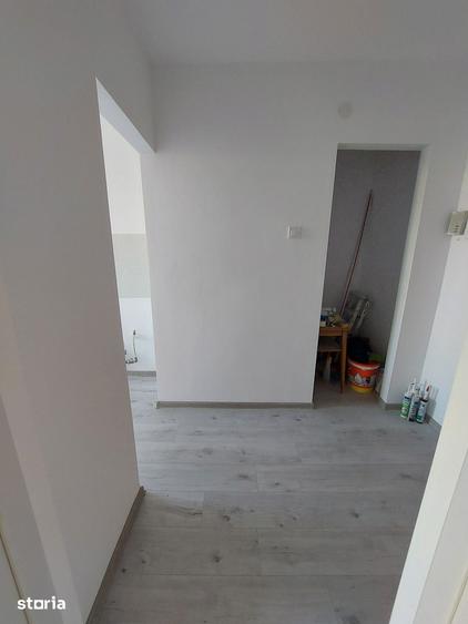 Apartament cu 2 camere semidecomandat în Rogerius