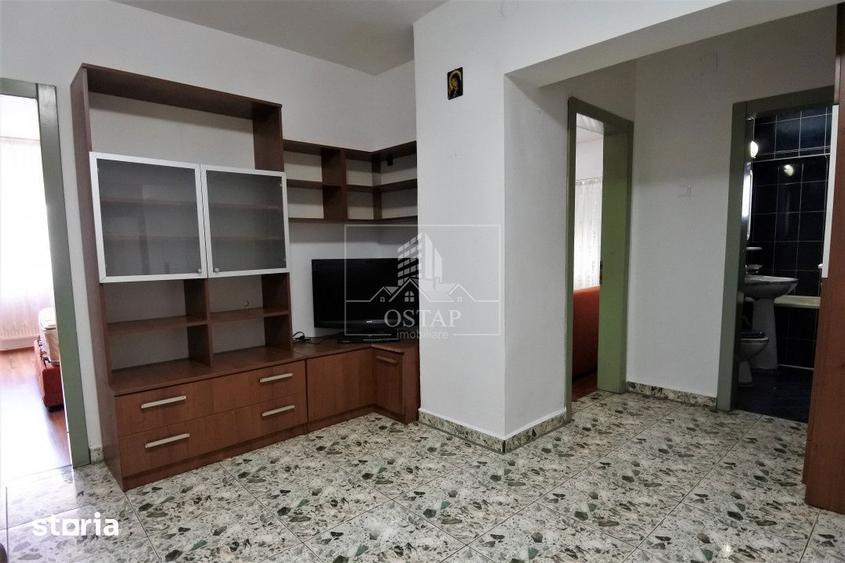 Apartament cu 3 camere decomandat, mobilat în Cornișa