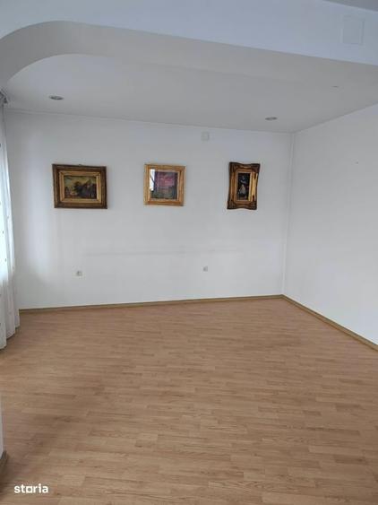 Apartament cu 3 camere în Călimănești