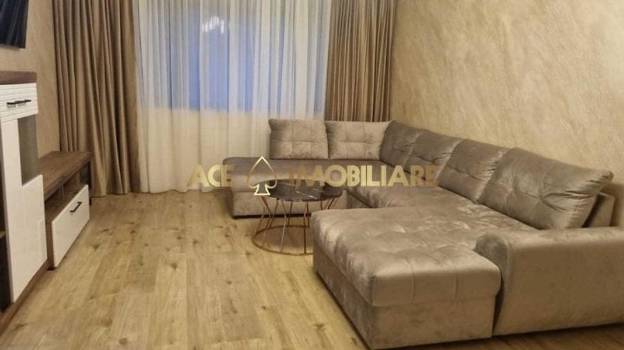 Apartament cu 3 camere decomandat, mobilat în Băneasa