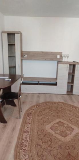 Apartament cu 2 camere semidecomandat în Sud