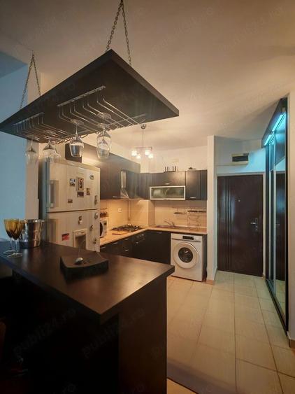 Apartament cu 2 camere semidecomandat, mobilat în Tătărași