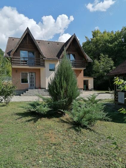 Casă în Cărbunari