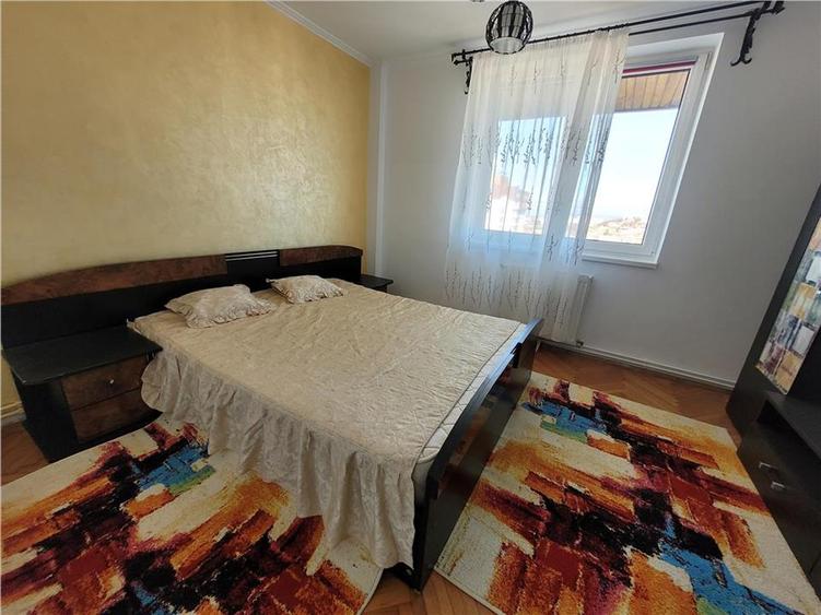 Apartament cu 2 camere decomandat, mobilat în Ultracentral