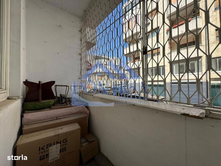 Apartament cu 3 camere, mobilat în Central