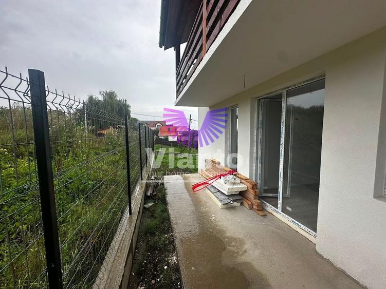 Duplex cu 5 camere cu Canalizare în Exterior Vest