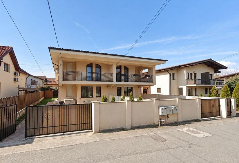 Duplex cu 4 camere cu Teren 200 Mp în Florești