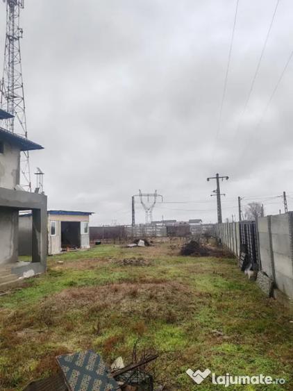Casă cu 4 camere cu Teren 1380 Mp în Brazi