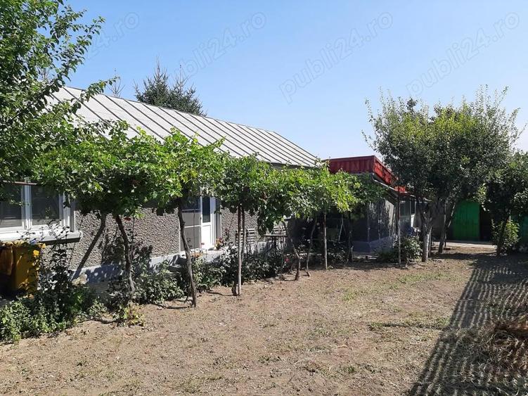 Casa de vinzare zona parc CAROL (CFR) - 1