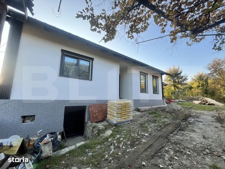 Casă cu 4 camere în Dumitra