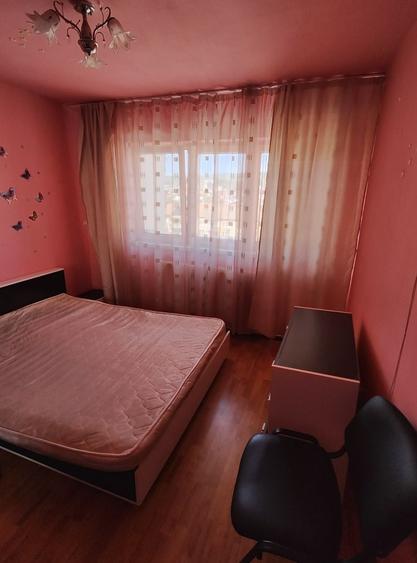 Apartament cu 2 camere decomandat în Exterior Vest