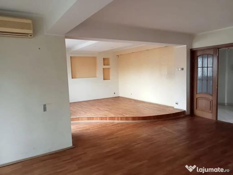 Casă cu 4 camere cu Teren 500 Mp în Bd. Coșbuc