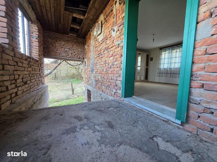 Casă cu 4 camere cu Teren 1887 Mp în Tisa