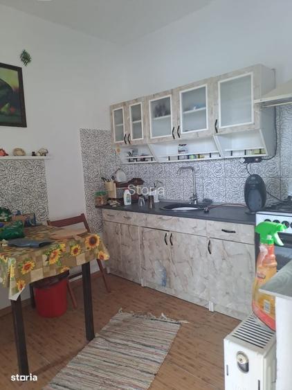 Vand casa Radesti,racordata la gaze,curent,apa si canalizare
