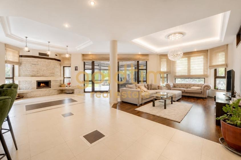 Casă individuală cu 8 camere cu Piscina în Pipera