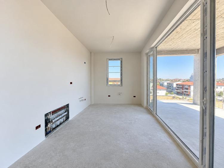 Penthouse cu 3 camere decomandat în Giroc