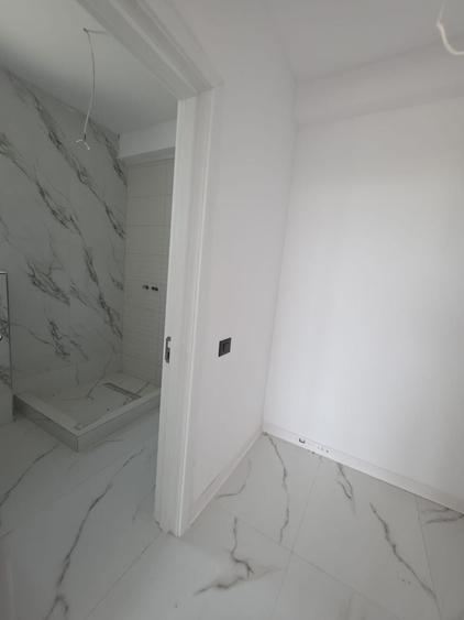 Casă individuală cu 4 camere cu Canalizare în Berceni