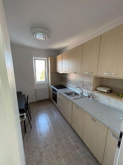 Apartament cu 2 camere decomandat în Berceni
