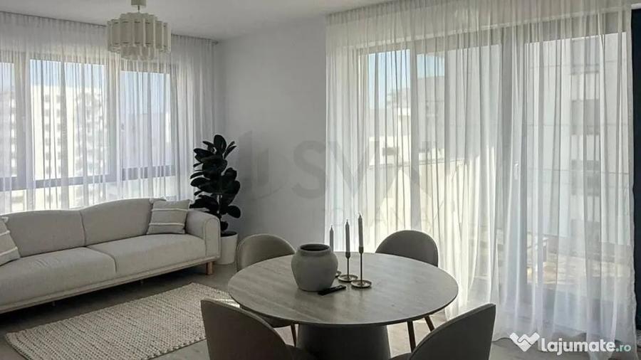 Apartament cu 3 camere decomandat în Băneasa