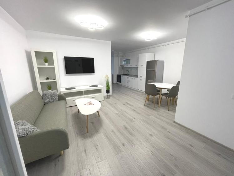 Apartament cu 2 camere decomandat, mobilat în Cetate — fotografia 1