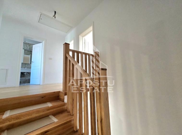 Duplex cu 4 camere cu Canalizare în Șag