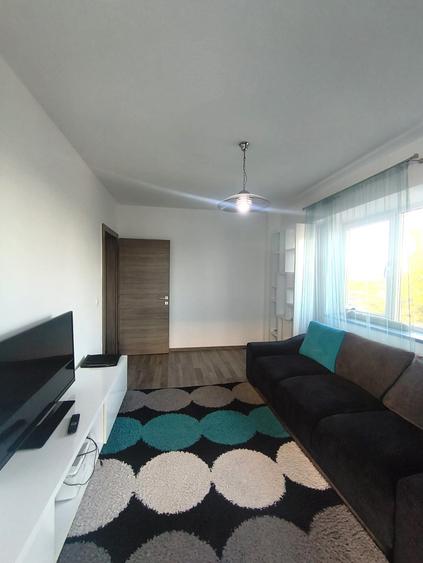 Apartament cu 2 camere decomandat în Berceni