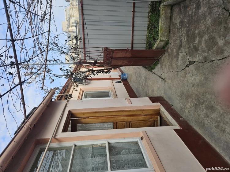 Casă cu 3 camere cu Teren 271 Mp în Central