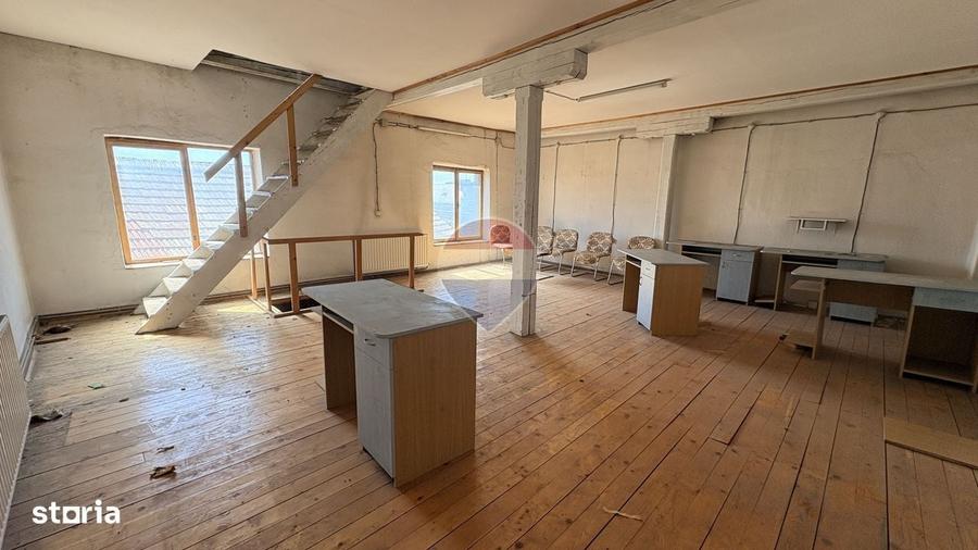 Spațiu comercial, de 350 mp, în Central