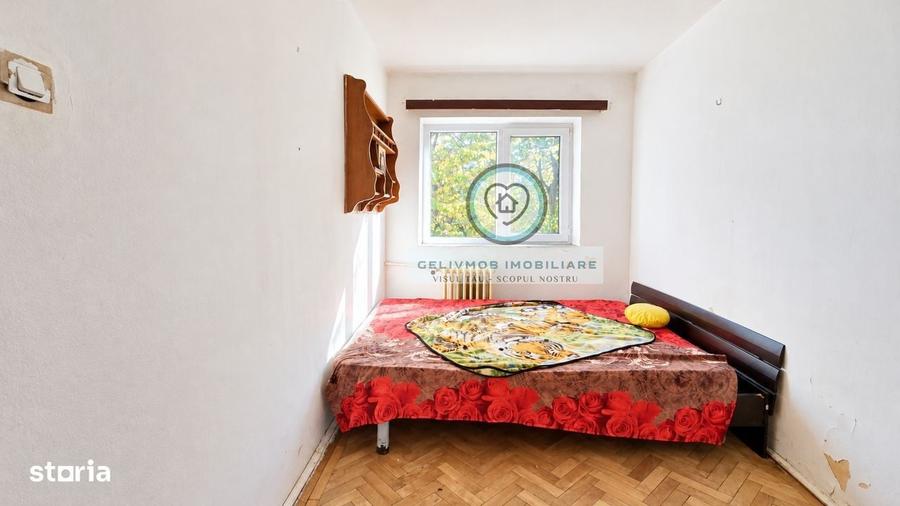 Apartament cu 3 camere semidecomandat în Nord
