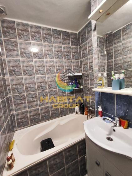 Apartament 4 Camere  Strada Uioara,  Sector 4 - 16