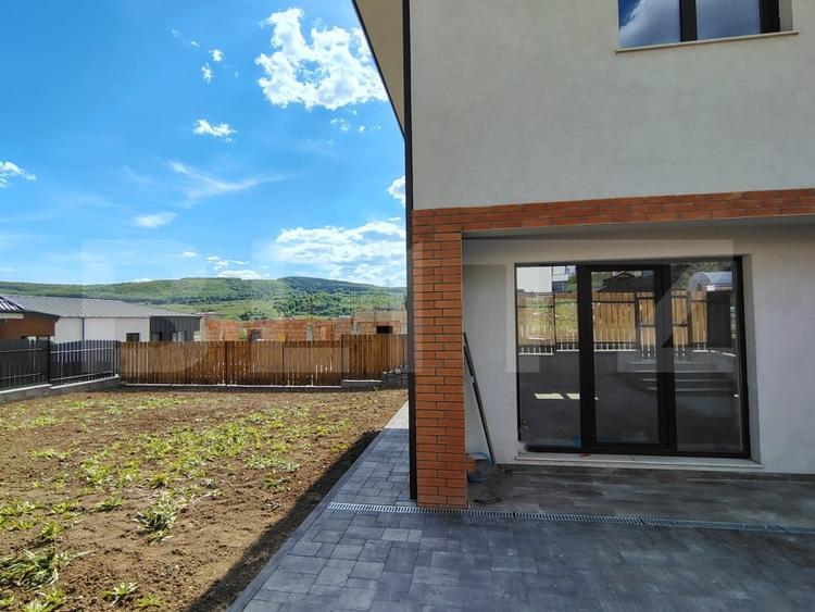 Casă individuală cu 4 camere cu Teren 332 Mp în Chinteni