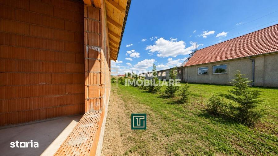 Casă cu 3 camere cu Teren 250 Mp în Gai