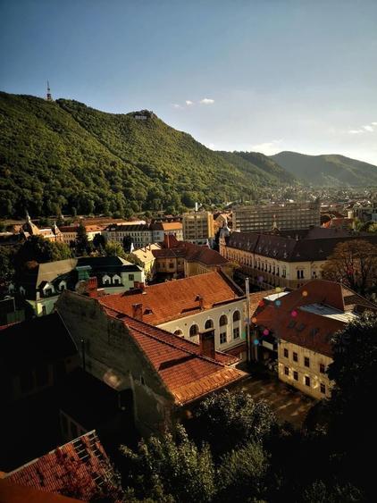 Apartament cu 3 camere decomandat în Ultracentral