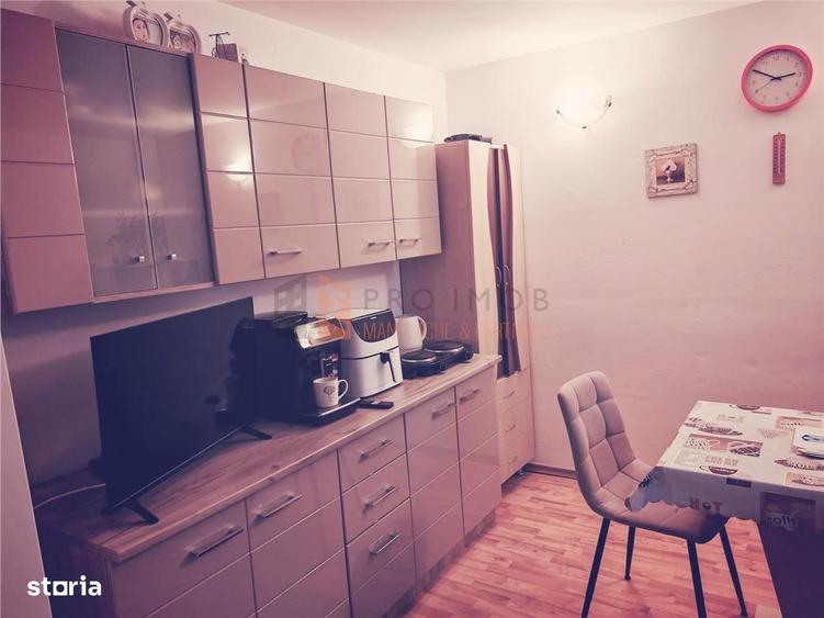 Casă cu 4 camere în Băceni