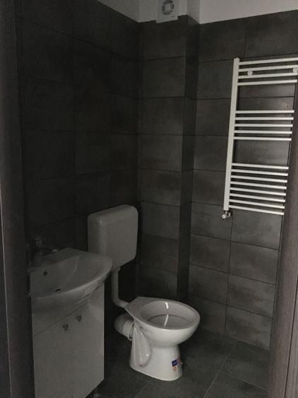 Apartament cu 2 camere semidecomandat în Berceni