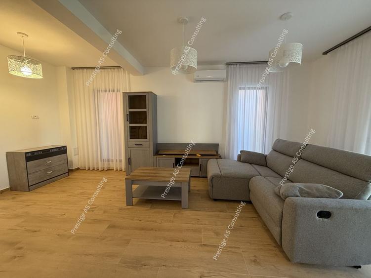 Duplex cu 5 camere cu Canalizare în Giroc