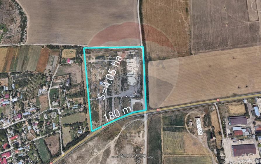 Teren Construcții intravilan de 40527 mp, în Est