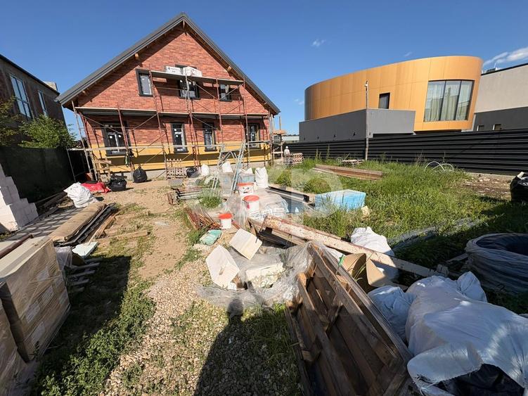 Casă individuală cu 5 camere cu Canalizare în Corbeanca