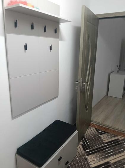 Inchiriez apartament cu 2 camere - 1