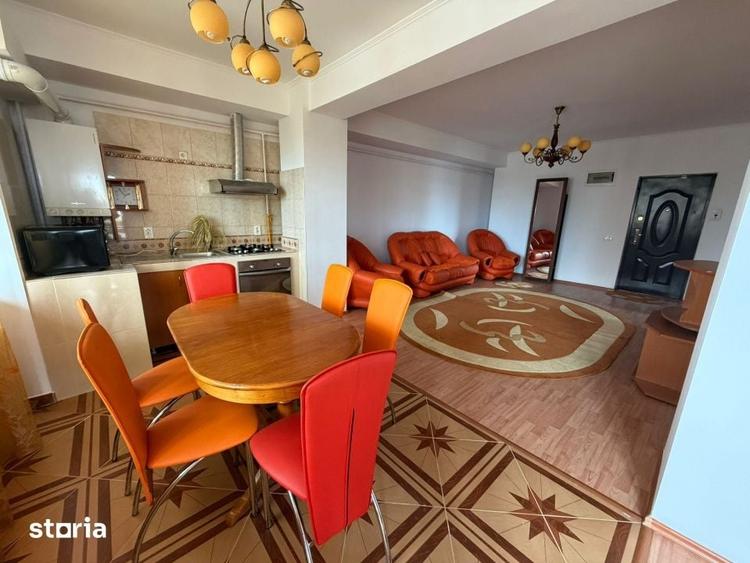 Apartament cu 5 camere semidecomandat în Domenii