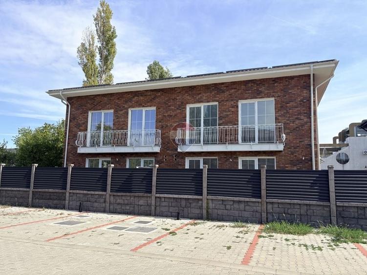 Duplex cu 3 camere cu Teren 91.5 Mp în Odăi