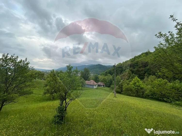 Teren de 2000 mp, în Copalnic