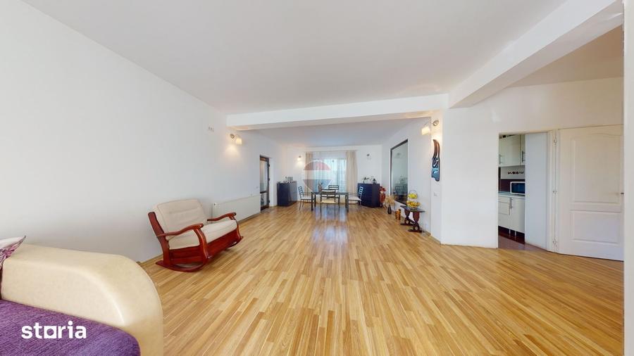 Casă cu 4 camere cu Teren 415 Mp în Tărtășești