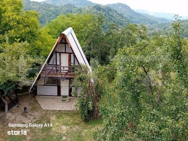 Casă cu 3 camere decomandat cu Teren 811 Mp în Pietrari
