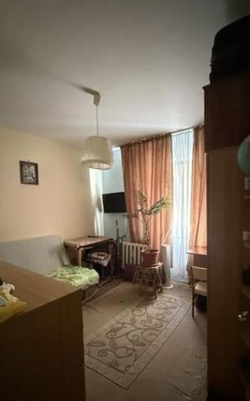Apartament cu 3 camere decomandat în Berceni