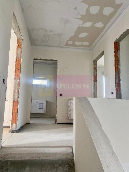 Casă individuală cu 4 camere cu Canalizare în Dimieni